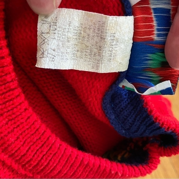 Vintage Children’s Disney Sweater Size 7/8 - Picture 8 of 8